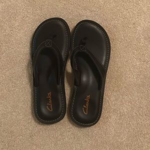 Clarks Leather Flip Flops